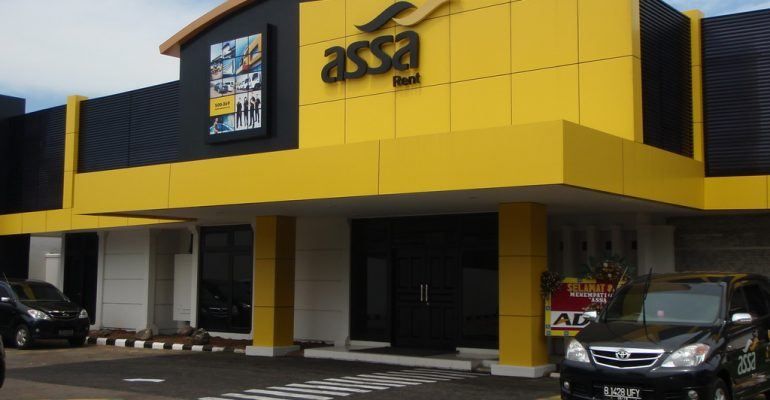 Rental Mobil Hadapi Kenaikan BBM