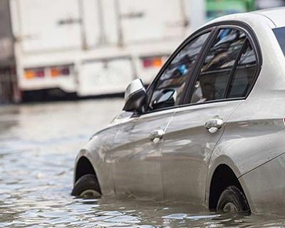 Waspada, Begini Perlakuan Untuk Mobil Jika Terendam Banjir