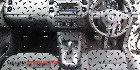 Hiii, Semut Bersarang di Kabin Mobil
